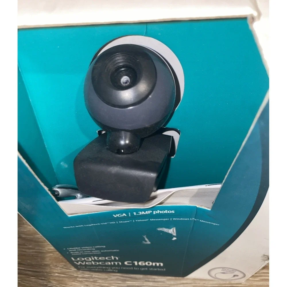 Logitech Webcam C160m VGA 1.3MP Photos Skype Yahoo & Windows Messenge